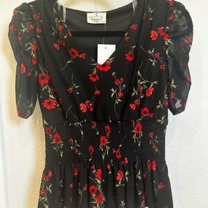 Elegant Black & Red Floral Pattern Top